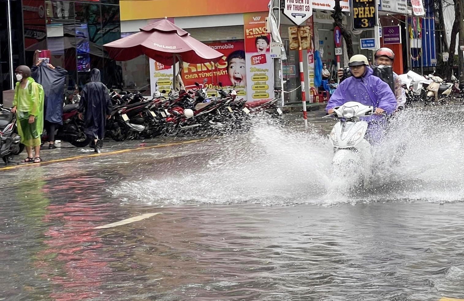 Da Nang bi ngap anh 1