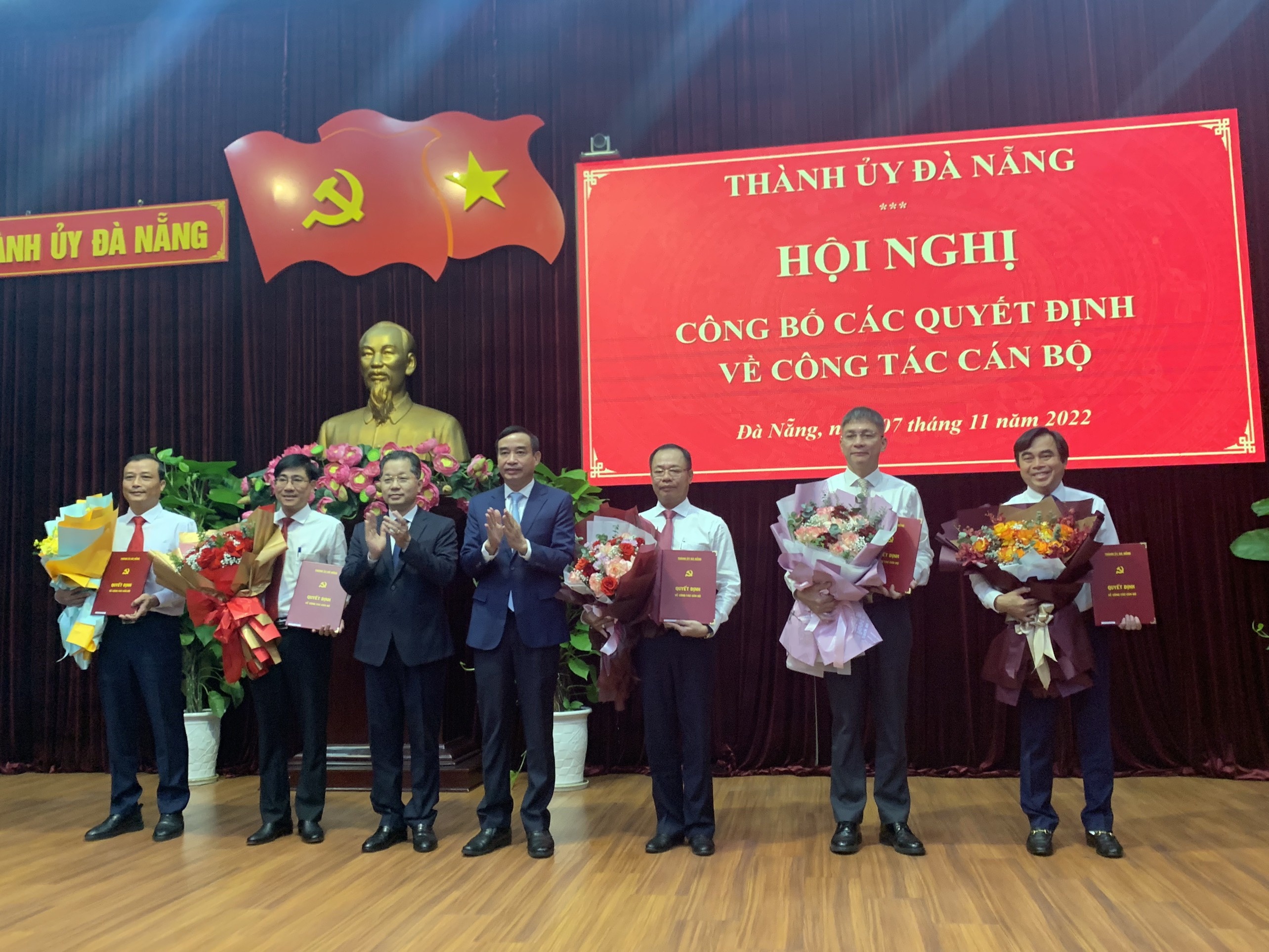 Da Nang dieu dong hang loat lanh dao cac quan hinh anh