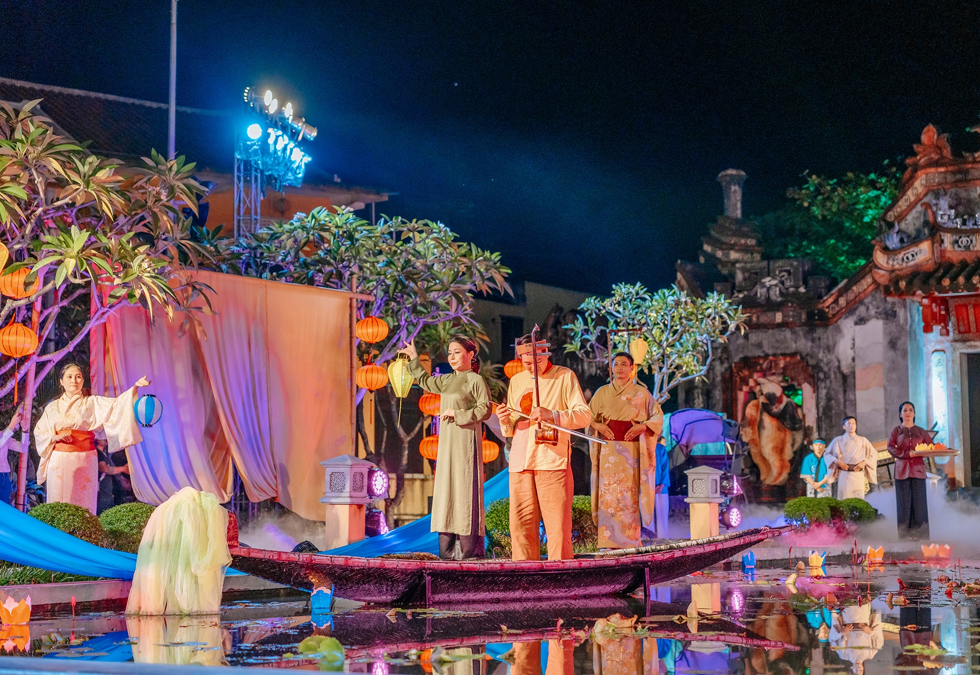 Hội An sắc màu lụa ảnh 9 Hoi An sac mau lua anh 9