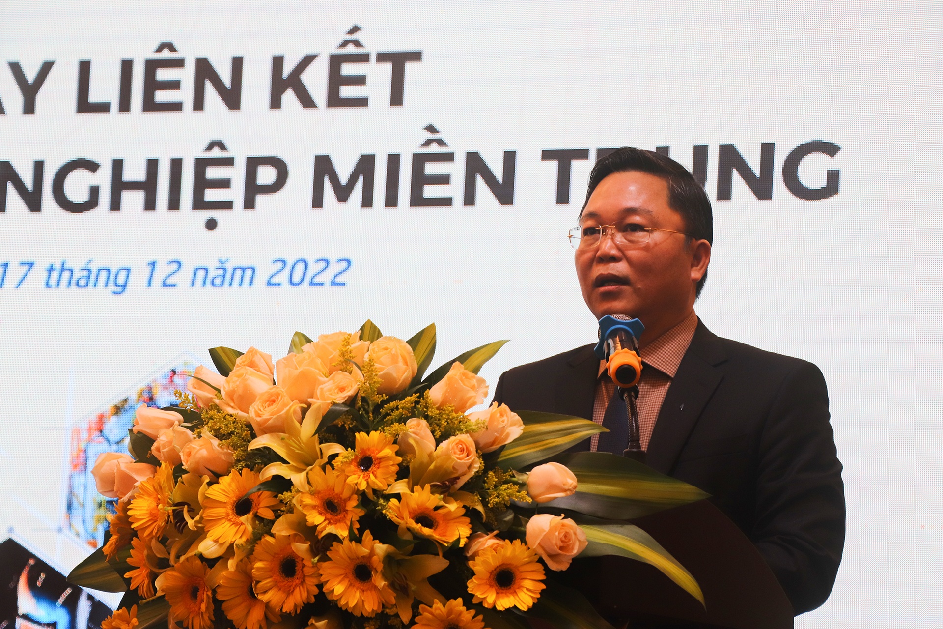 phat trien cong nghiep anh 1