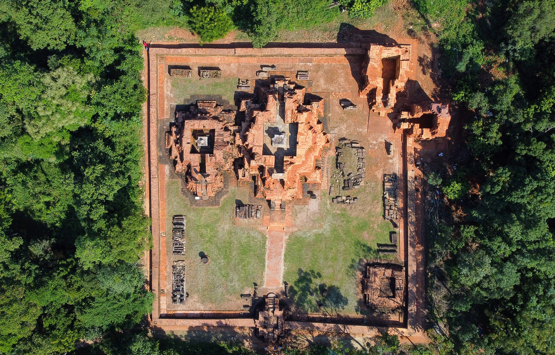 Di san My Son duoc tra ve dang ve ban dau hinh anh