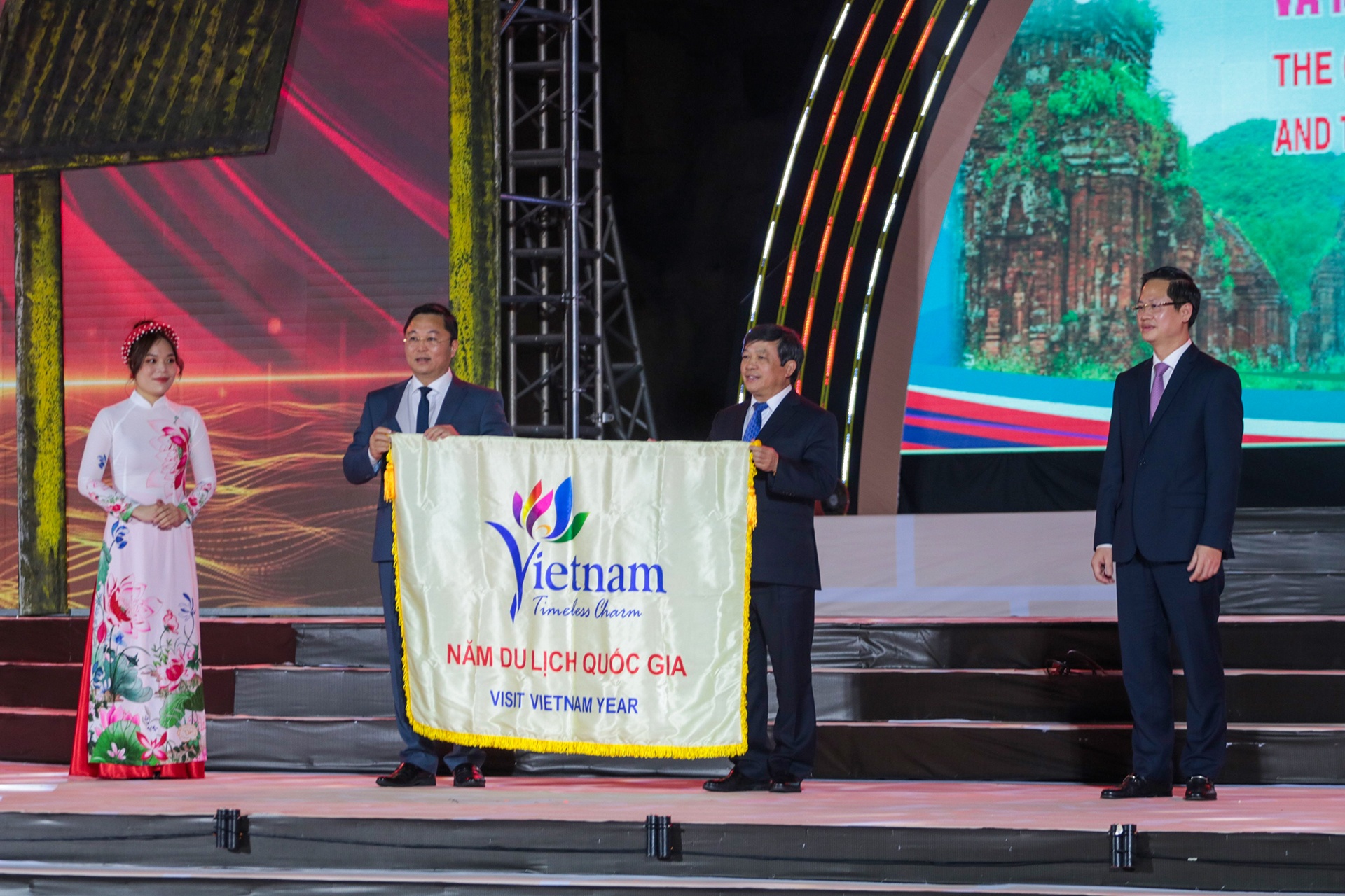 năm du lịch quốc gia ảnh 2 nam du lich quoc gia anh 2