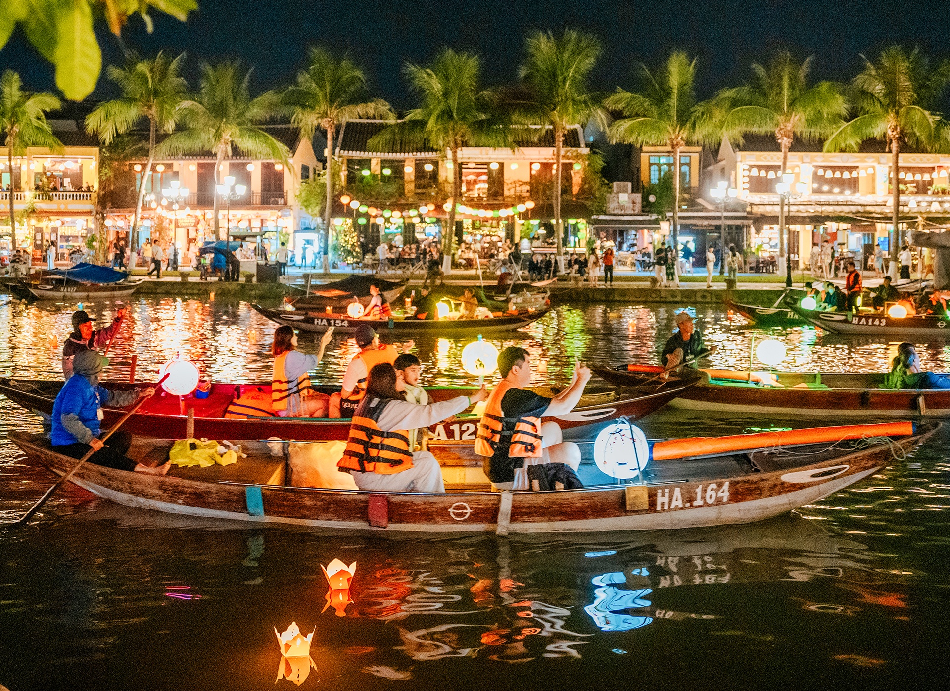 Hoi An khong phao hoa anh 1