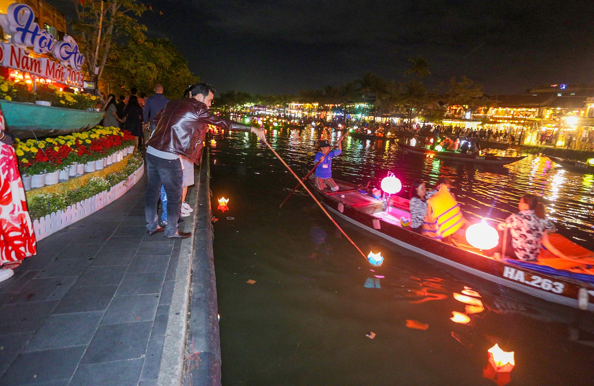 Tet Nguyen tieu Hoi An anh 9