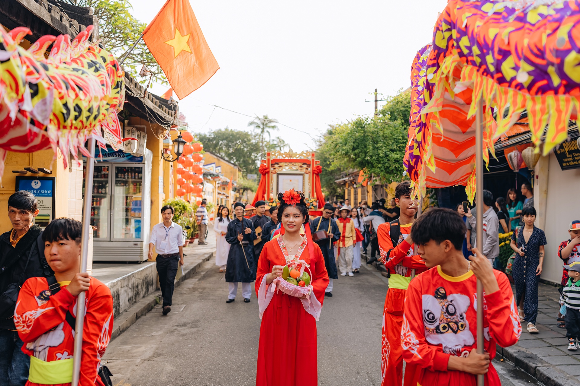 Tet Nguyen tieu Hoi An anh 3