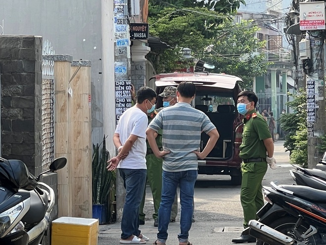 Truong cong an phuong tu vong trong tu the treo co tai nha xe co quan hinh anh