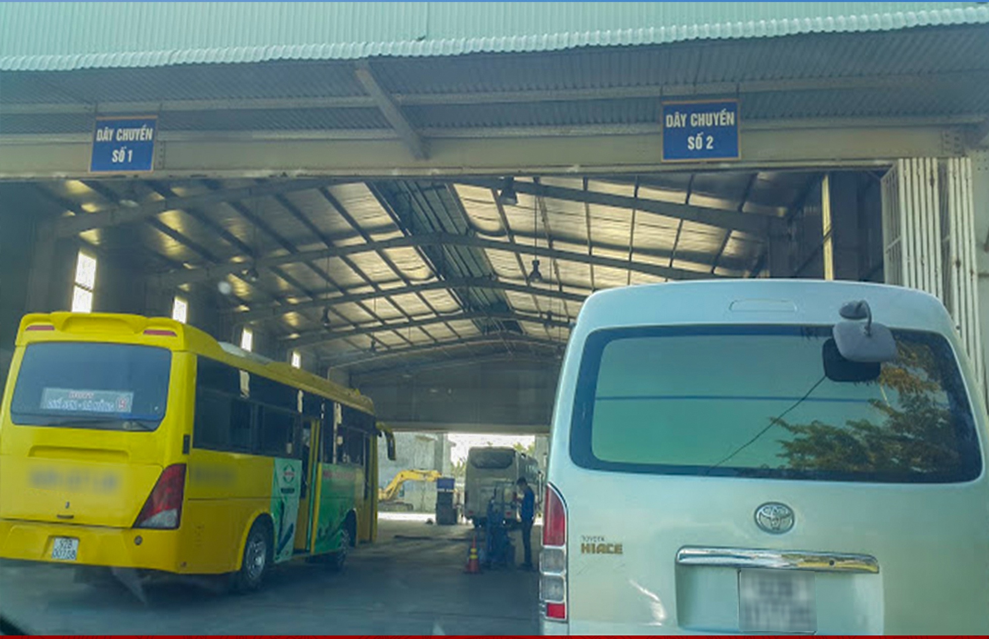 Khoi to pho giam doc trung tam dang kiem o Quang Nam hinh anh