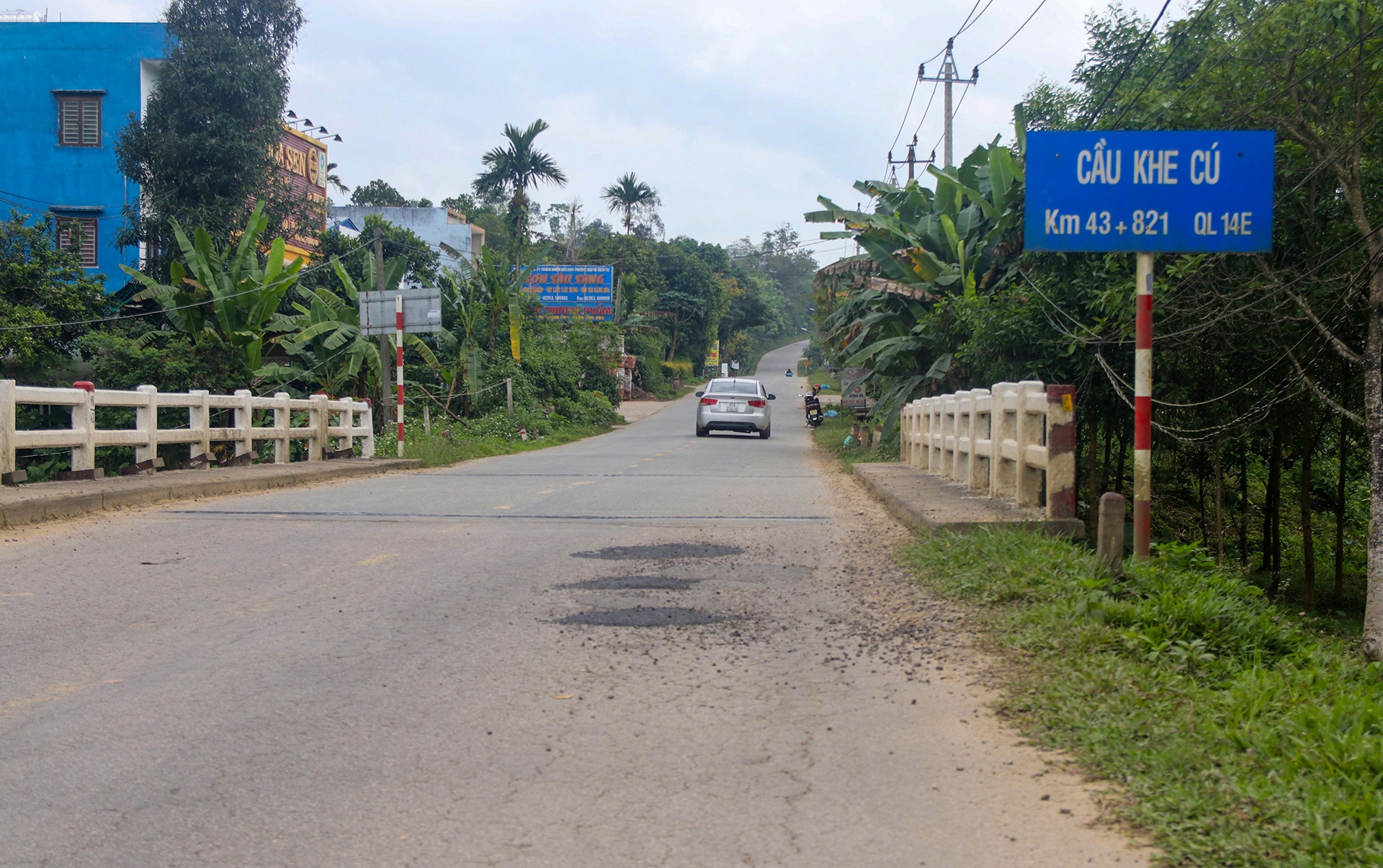 Hon 1.800 ty dong nang cap quoc lo 14E noi Quang Nam - Kon Tum hinh anh