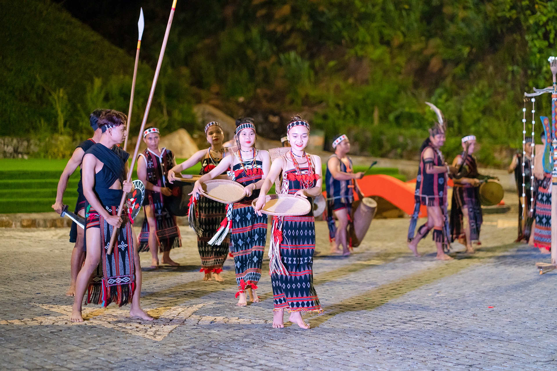 cong troi Dong Giang anh 8