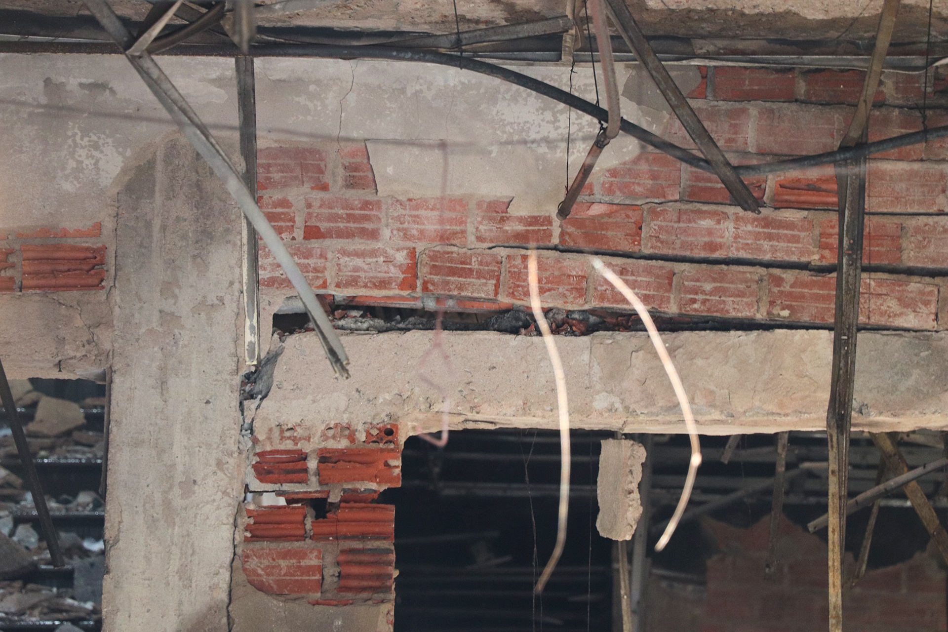 2 vo chong tu vong anh 4