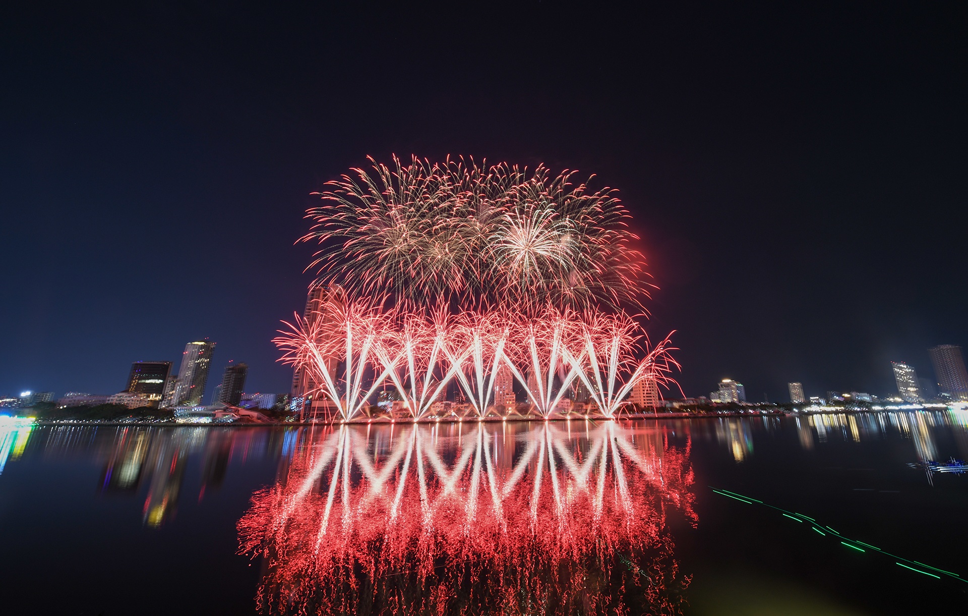 phao hoa Da Nang anh 5