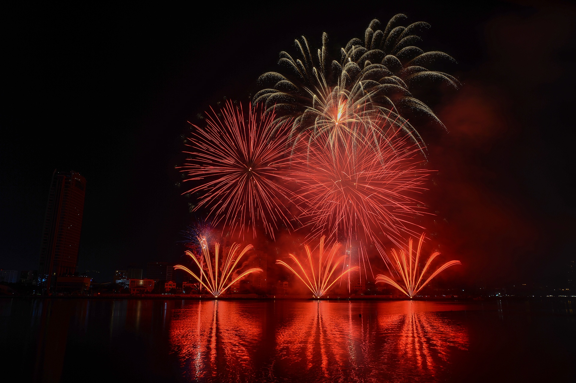 phao hoa Da Nang anh 6