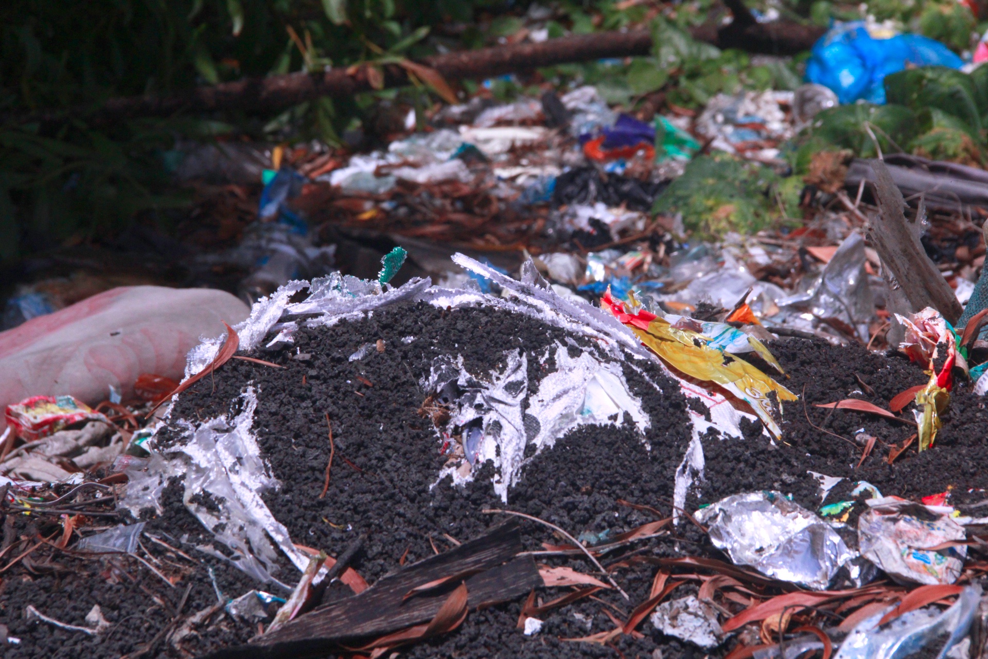 Formosa do chat thai nhieu noi o Ha Tinh anh 3