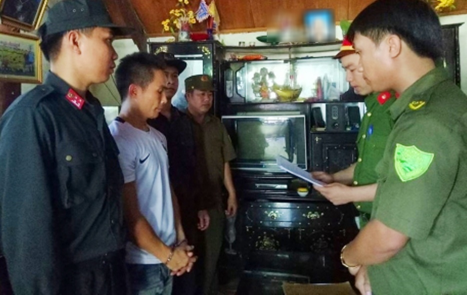 truy sát trên sân bóng ảnh 1 truy sat tren san bong anh 1