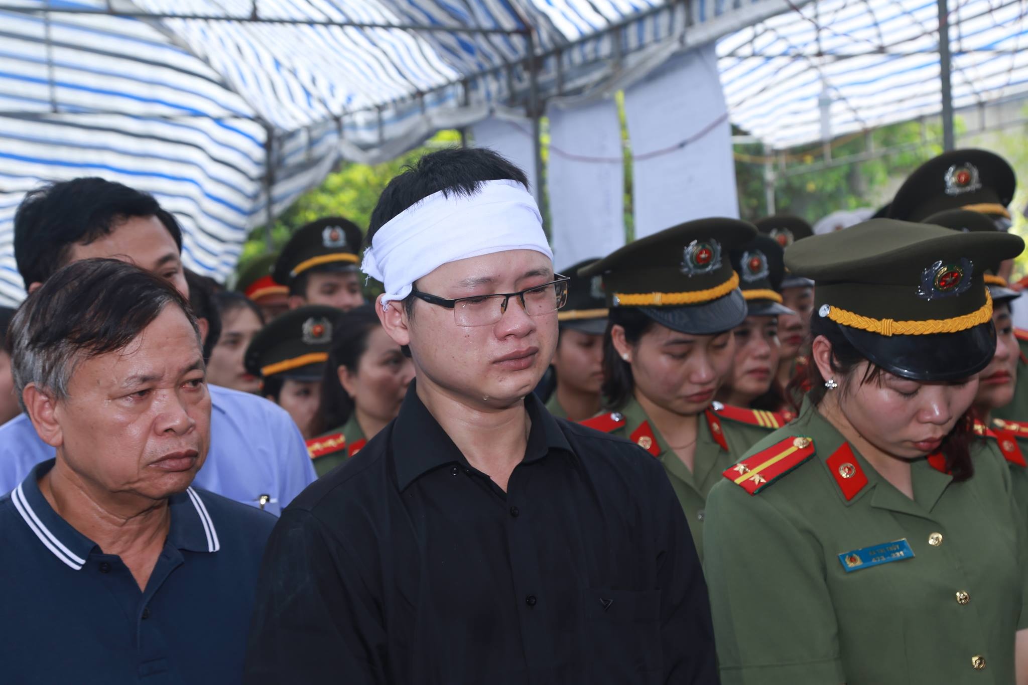 Mẹ ung thư sinh con ảnh 2 Me ung thu sinh con anh 2