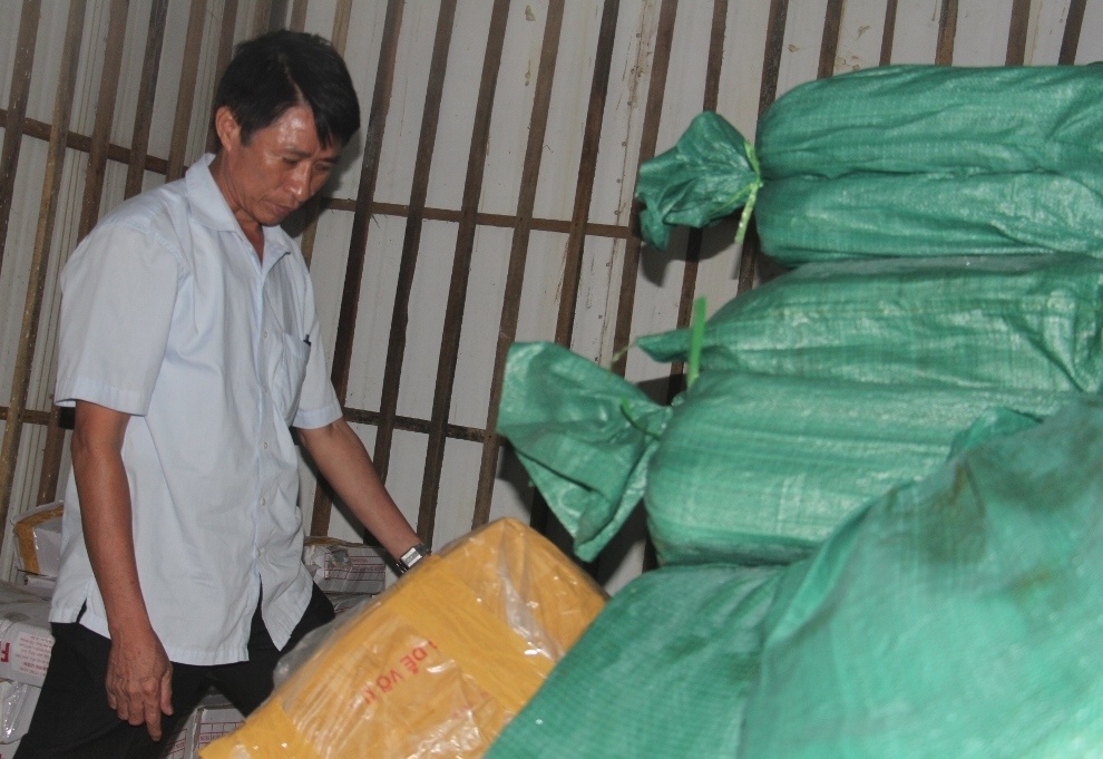 Ha Tinh tieu huy hon 8 tan ca nhiem kim loai nang hinh anh