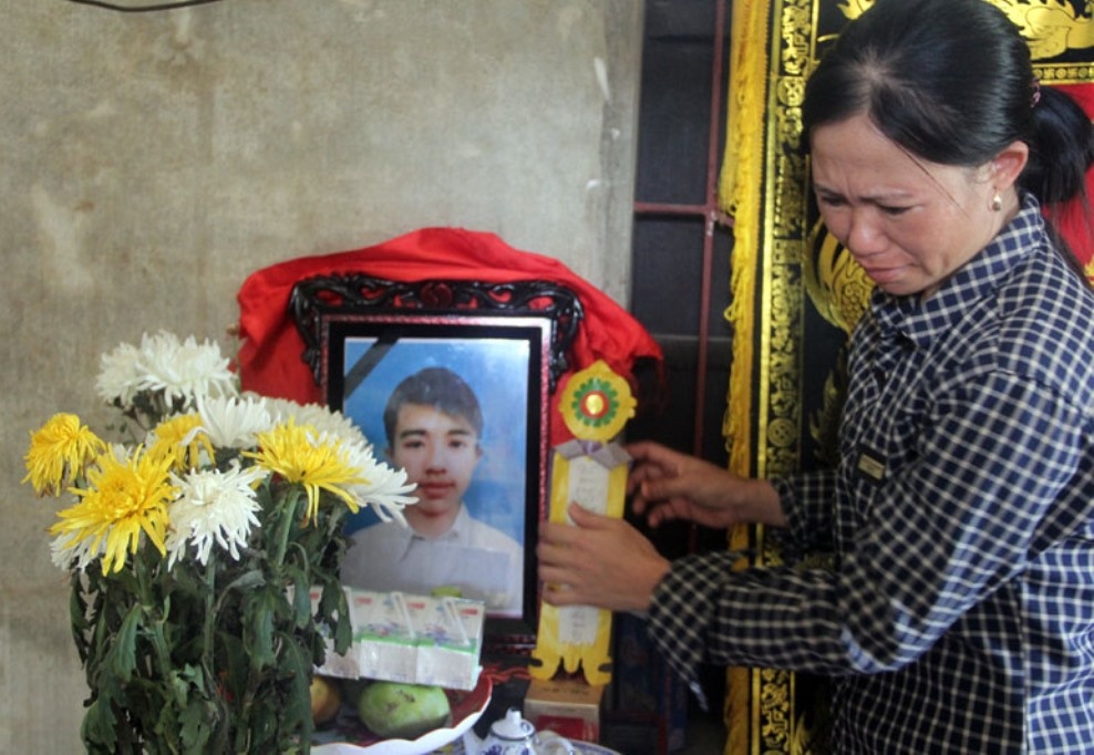 Tài xế cố tình tông chết người ảnh 1 Tai xe co tinh tong chet nguoi anh 1