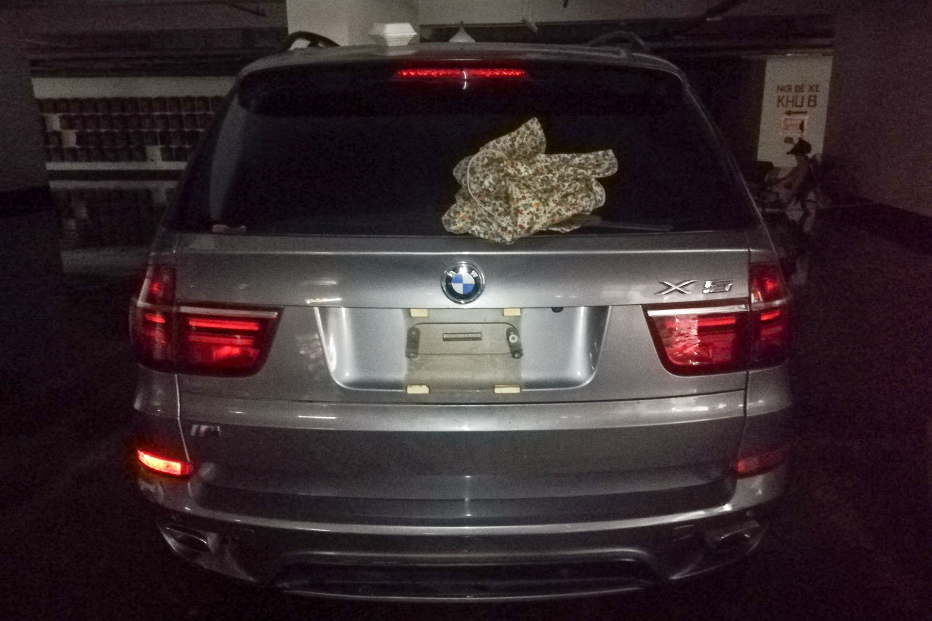 Nhieu xe sang nhu BMW,  Range Rover,  duoc giai cuu anh 6