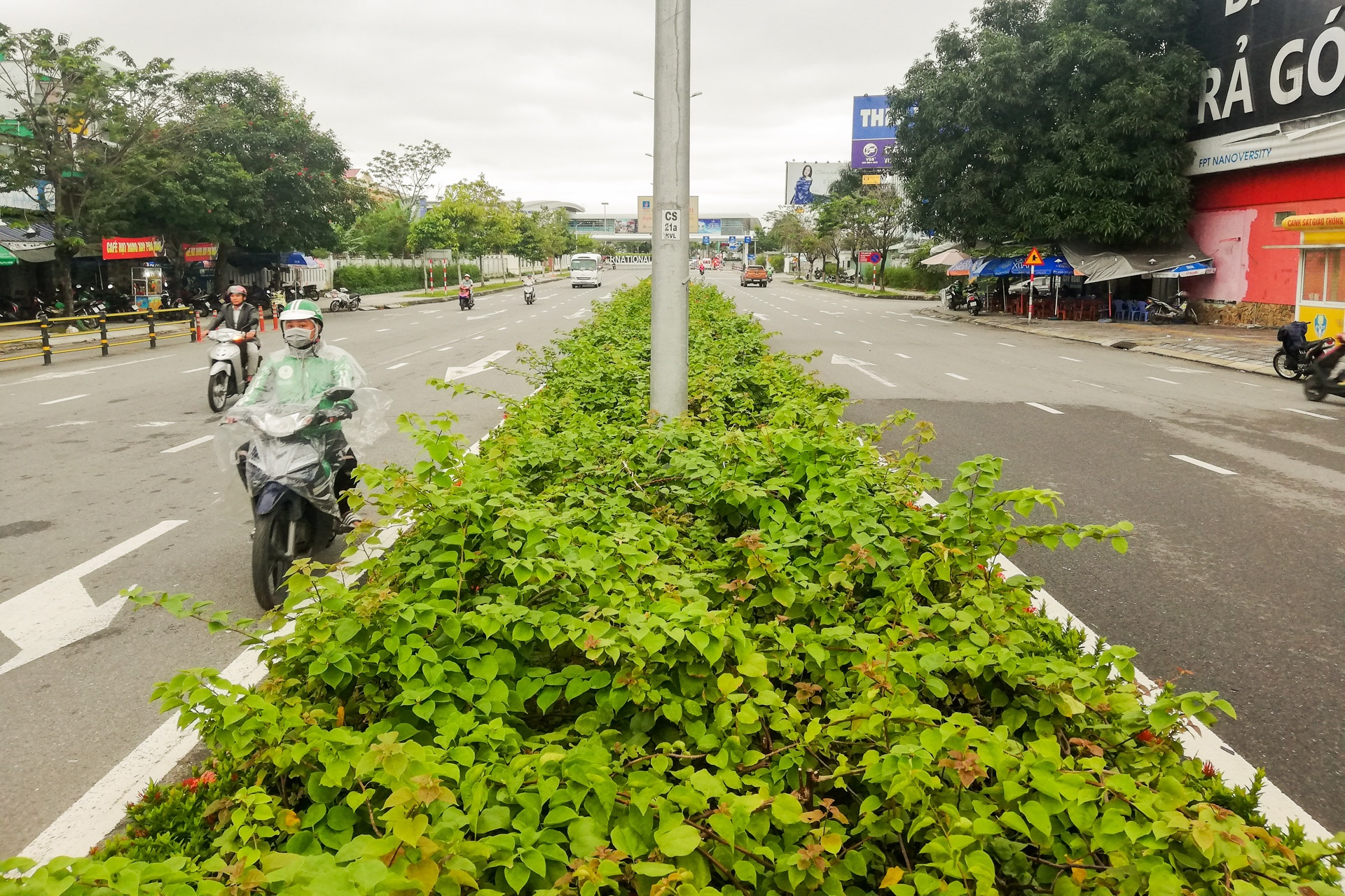 Da Nang trong lanh tro lai sau 2 ngay nhech nhac hinh anh