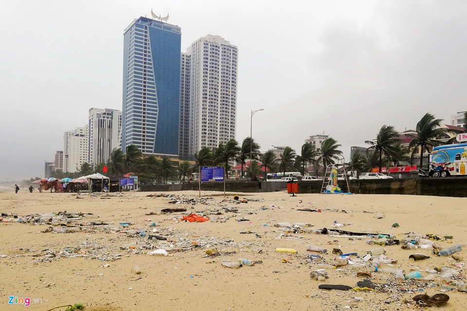 Da Nang 'lot xac' sau mua lut anh 1