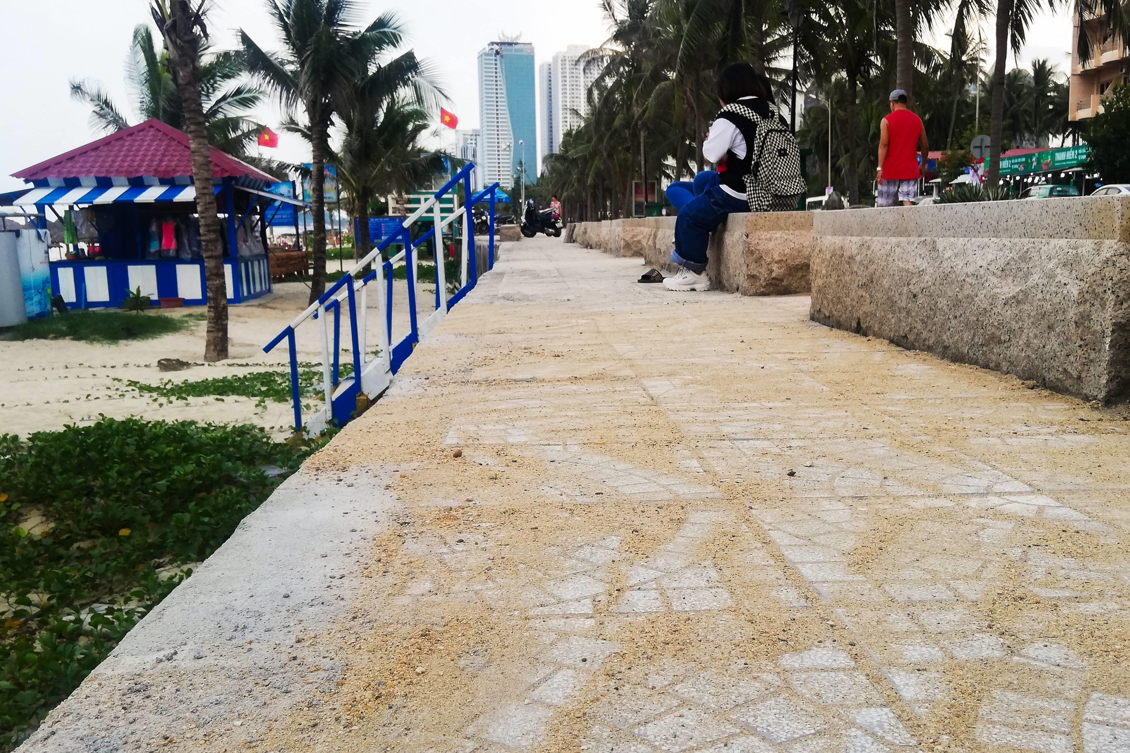 Via he doc bien Da Nang duoc sua chua sau phan anh cua Zing.vn hinh anh