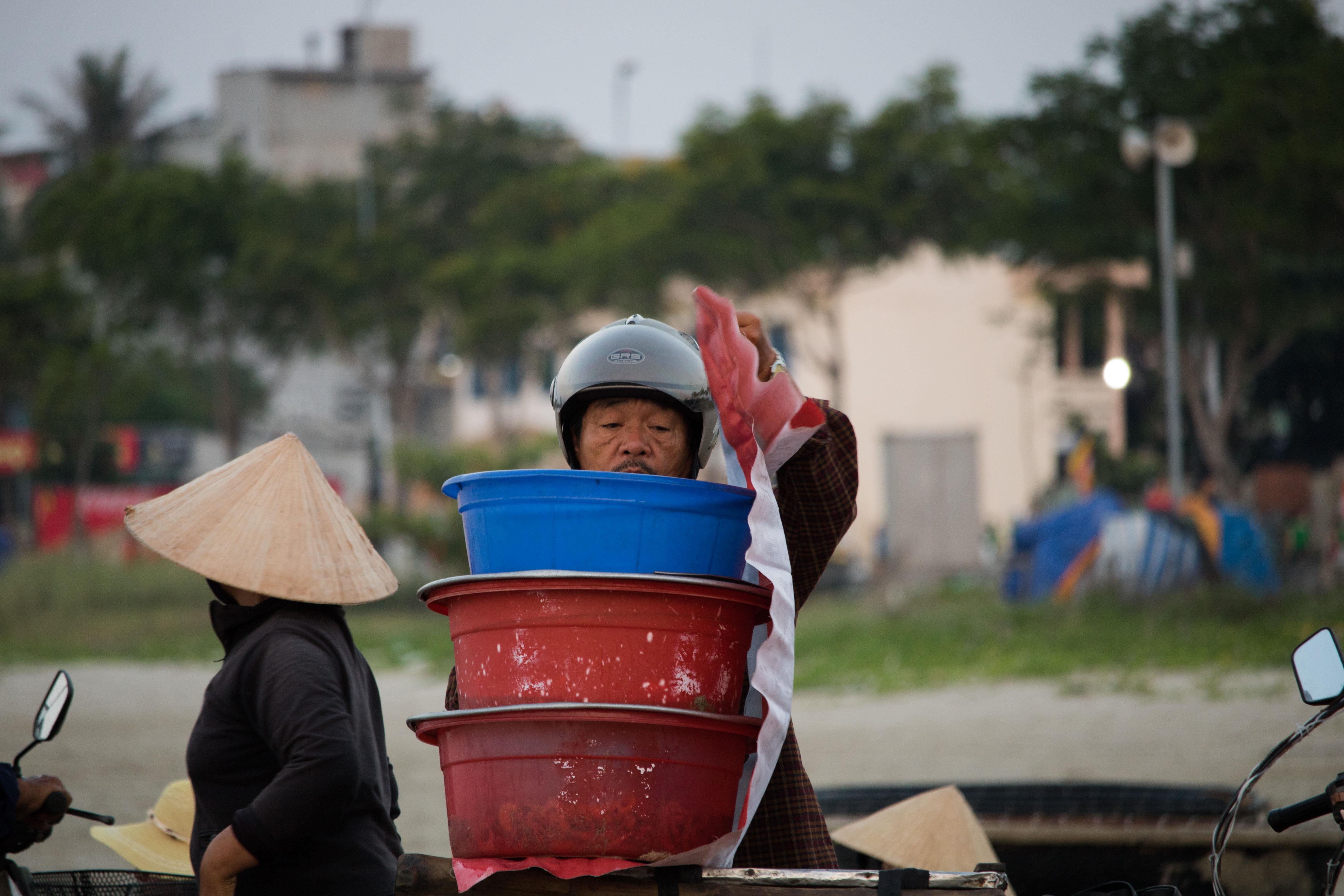 Ngu dan Da Nang trung dam me ca. anh 11
