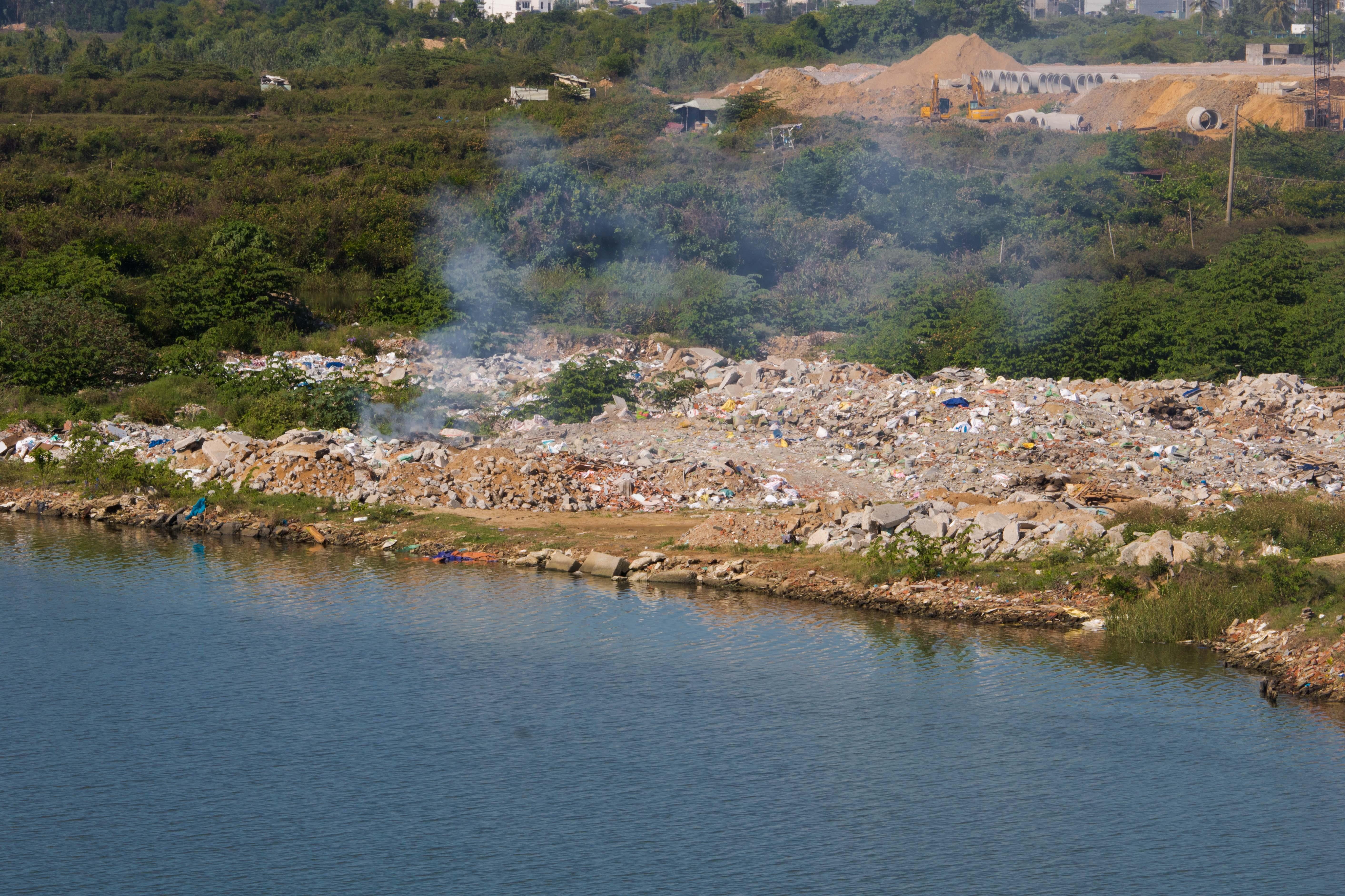 Bai rac tu phat o Da Nang anh 1