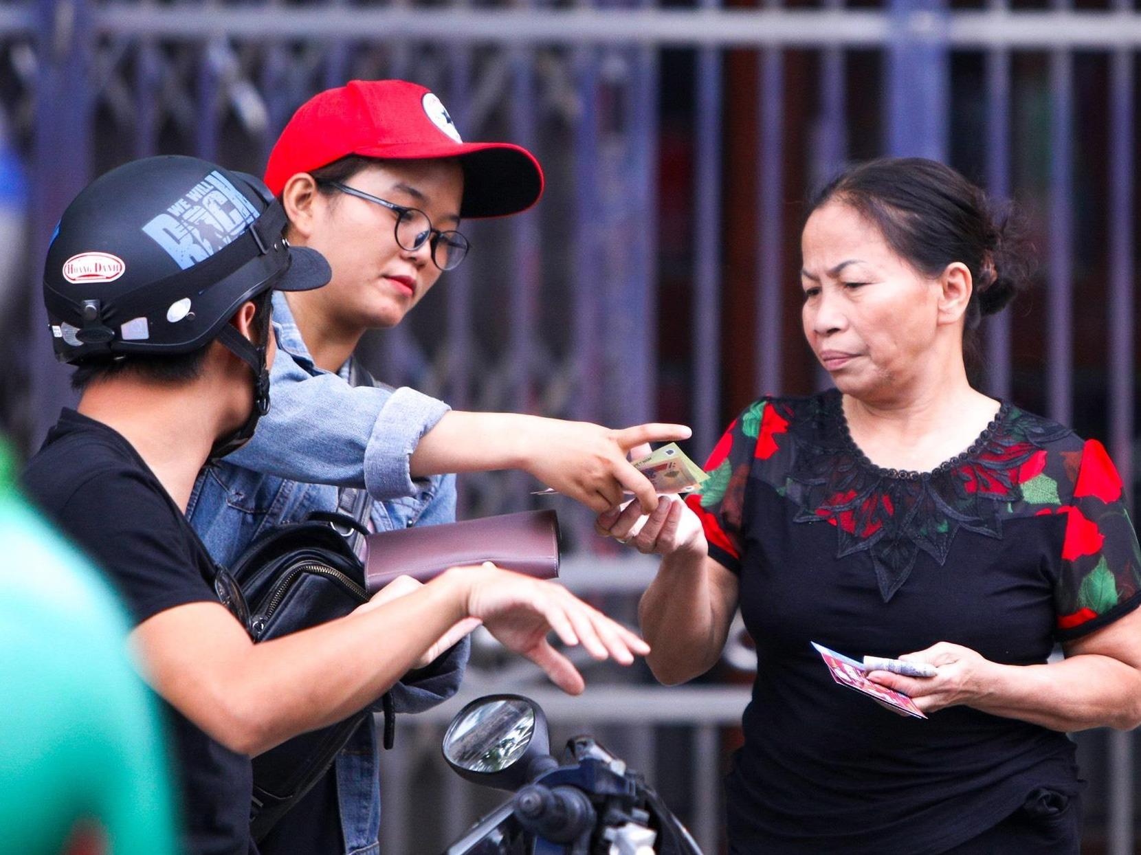 Phe ve hoat dong ram ro truoc khai mac le hoi phao hoa Da Nang 2019 hinh anh