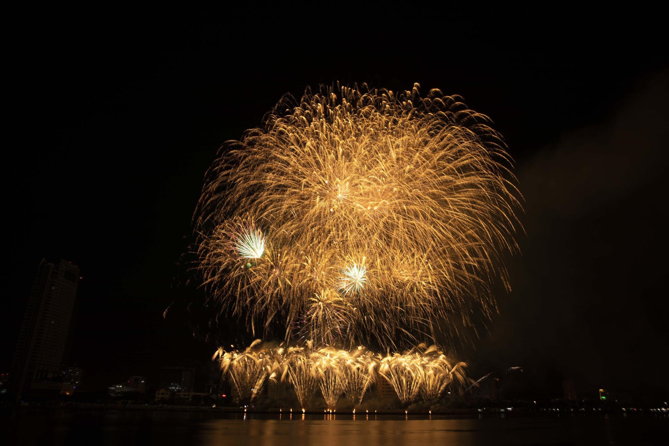 Man phao hoa khai mac DIFF 2019. anh 8