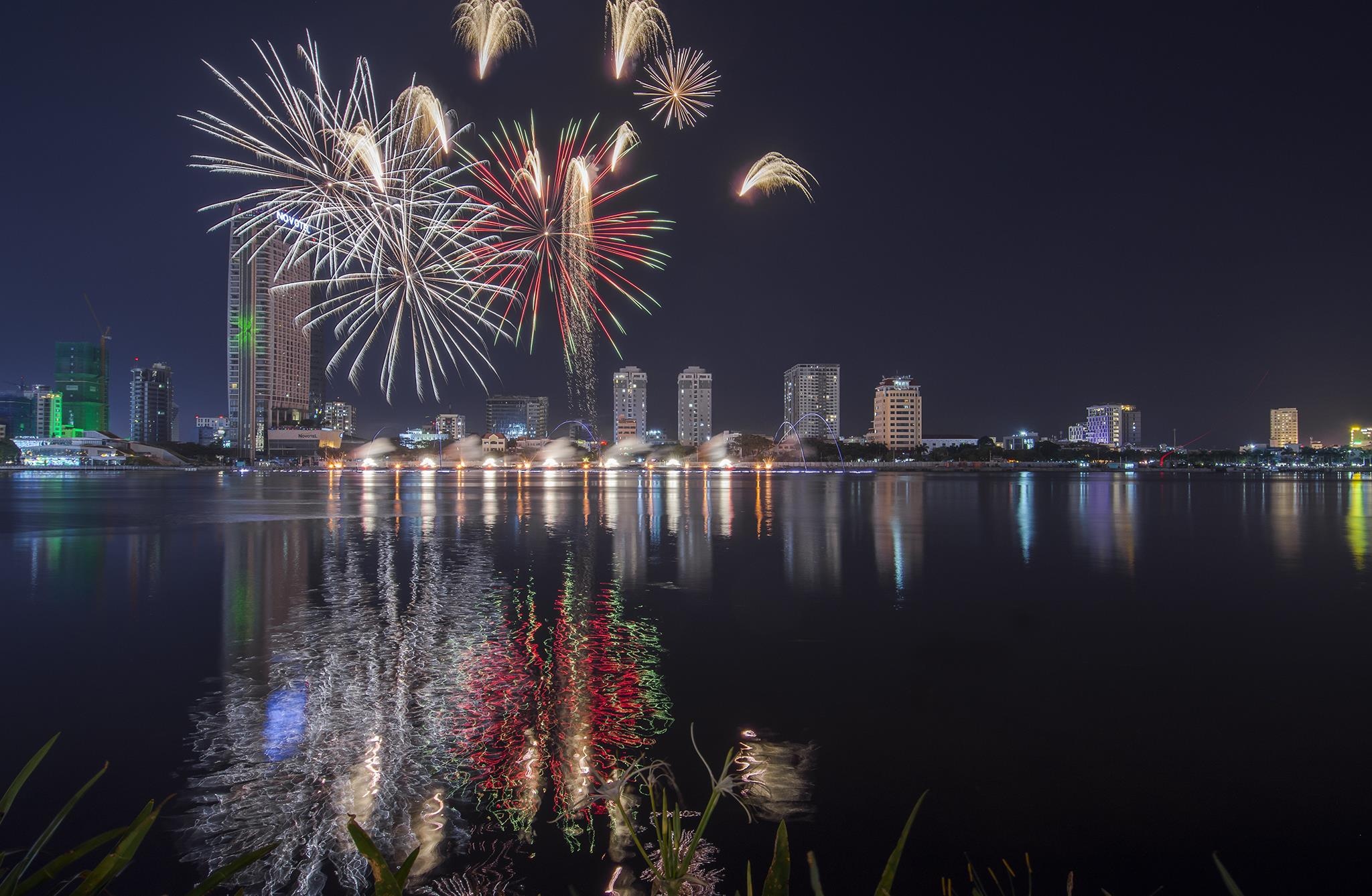 Man phao hoa khai mac DIFF 2019. anh 4