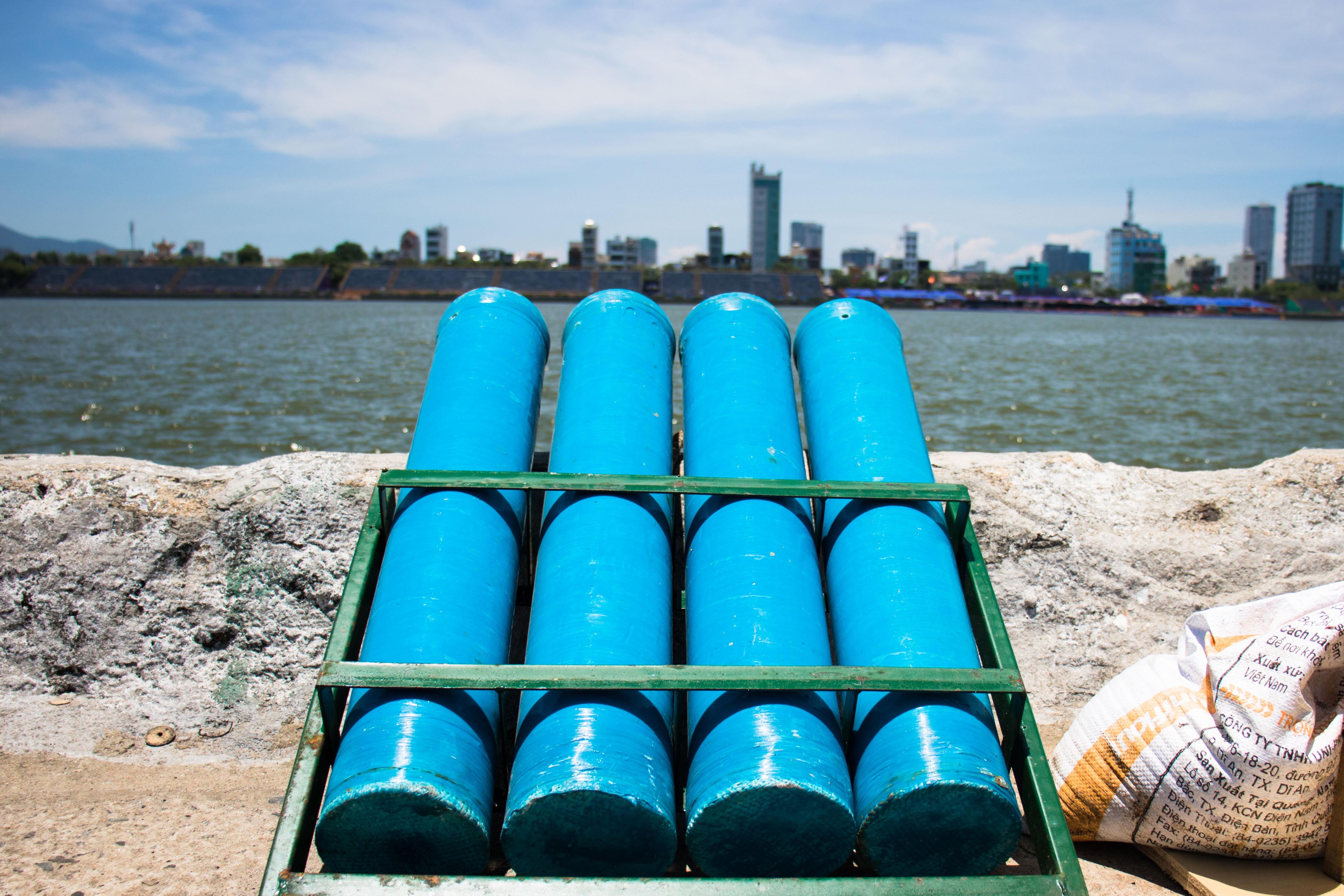 Hàng nghìn quả pháo đội Bỉ và Brazil vào bệ phóng. ảnh 4 Hang nghin qua phao doi Bi va Brazil vao be phong. anh 4