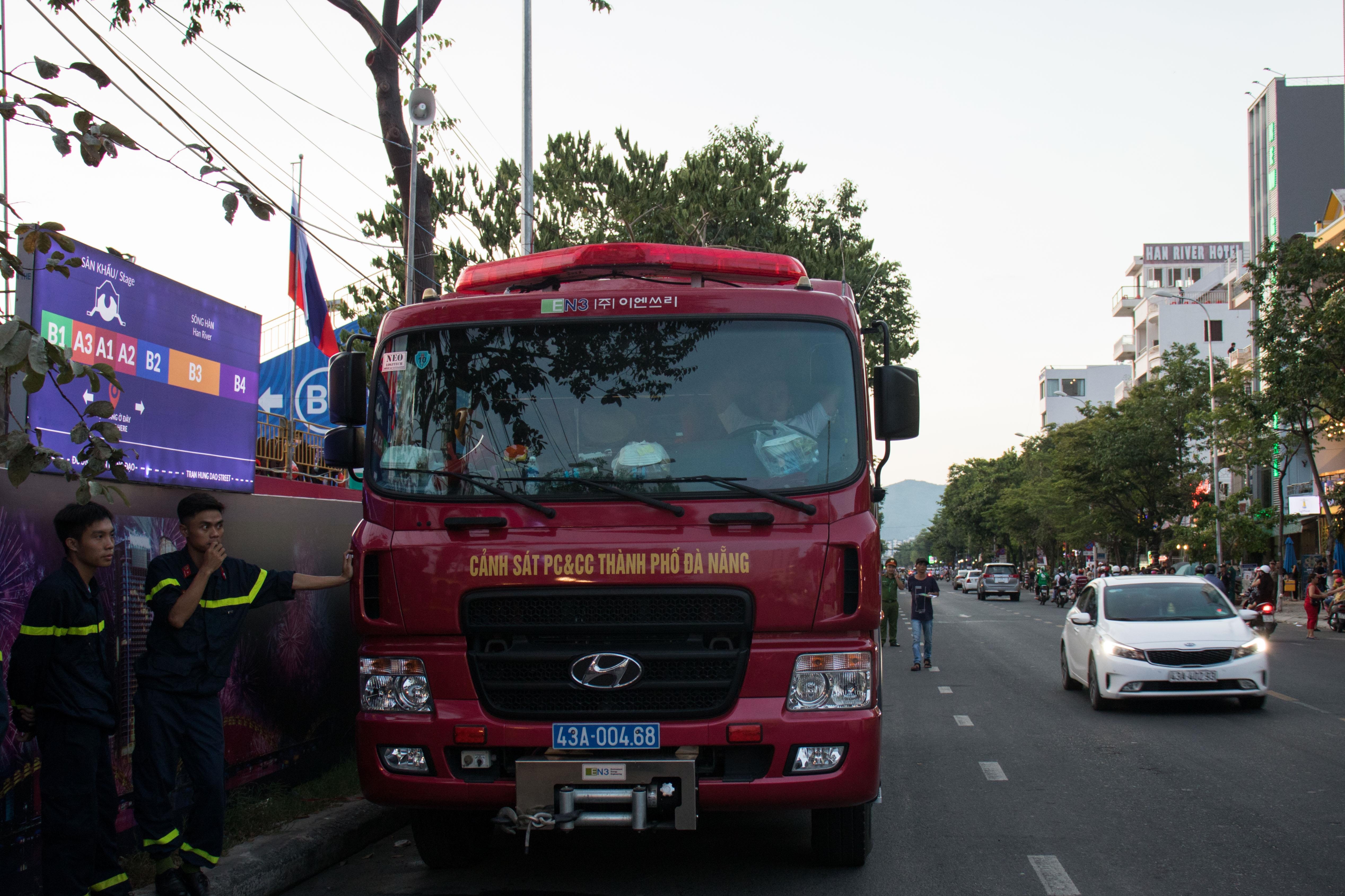 An ninh tai le hoi phao hoa Da Nang. anh 8