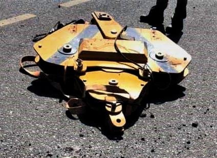 Moc cau roi tu toa nha 23 tang hinh anh