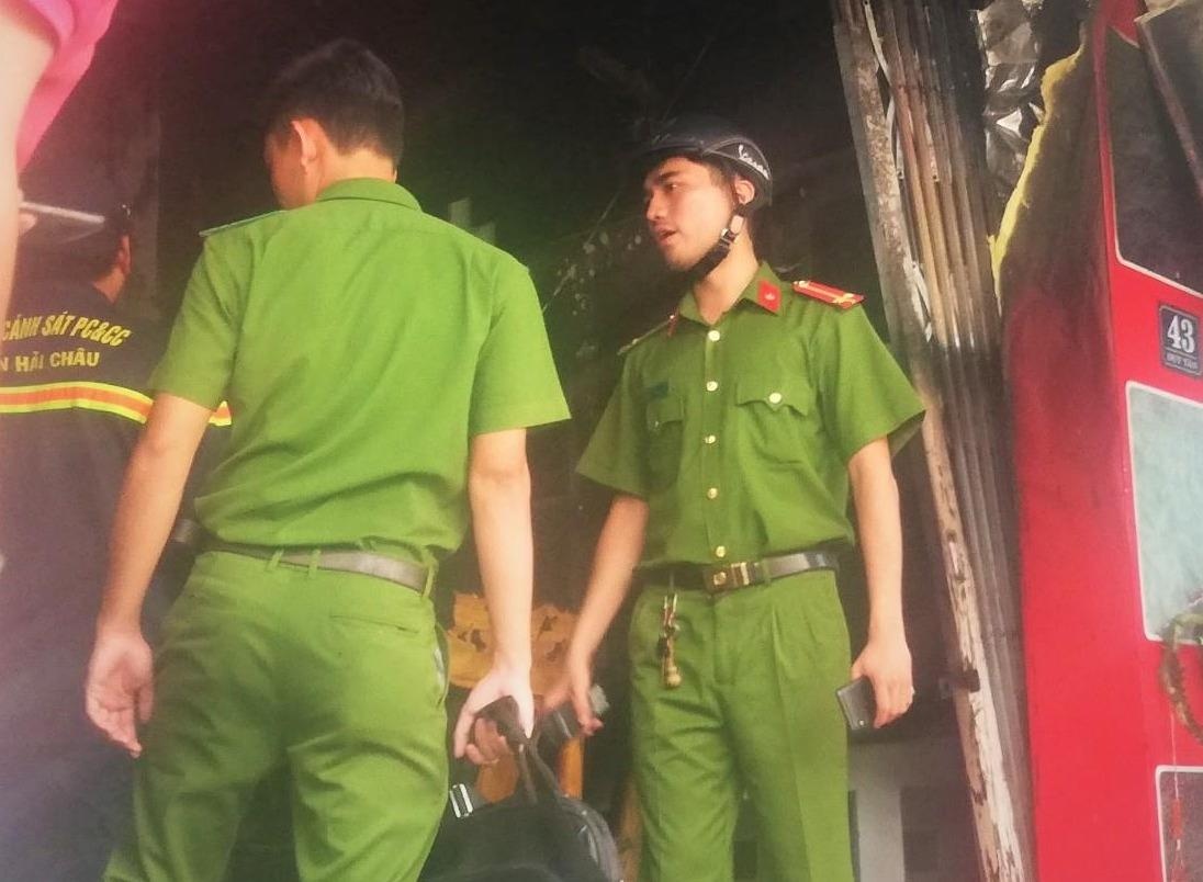 Hien truong vu chay nha 2 tang o Da Nang hinh anh