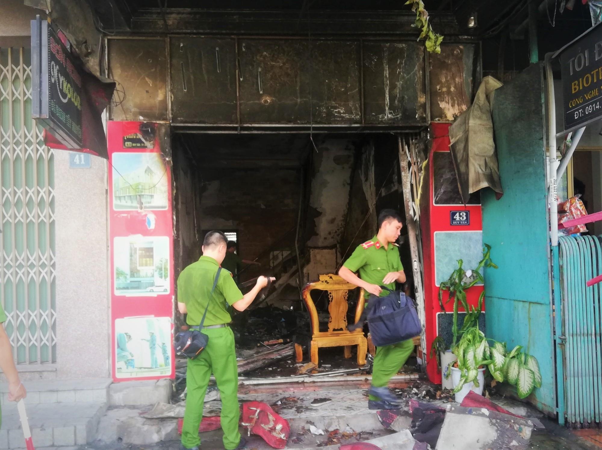 Chay nha hai tang tai Da Nang. anh 1
