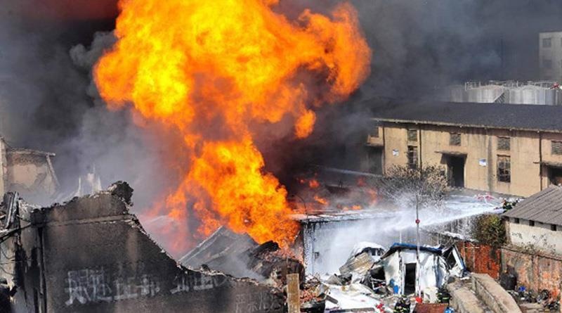 Nhung tham hoa chay no nha xuong khung khiep tren the gioi hinh anh