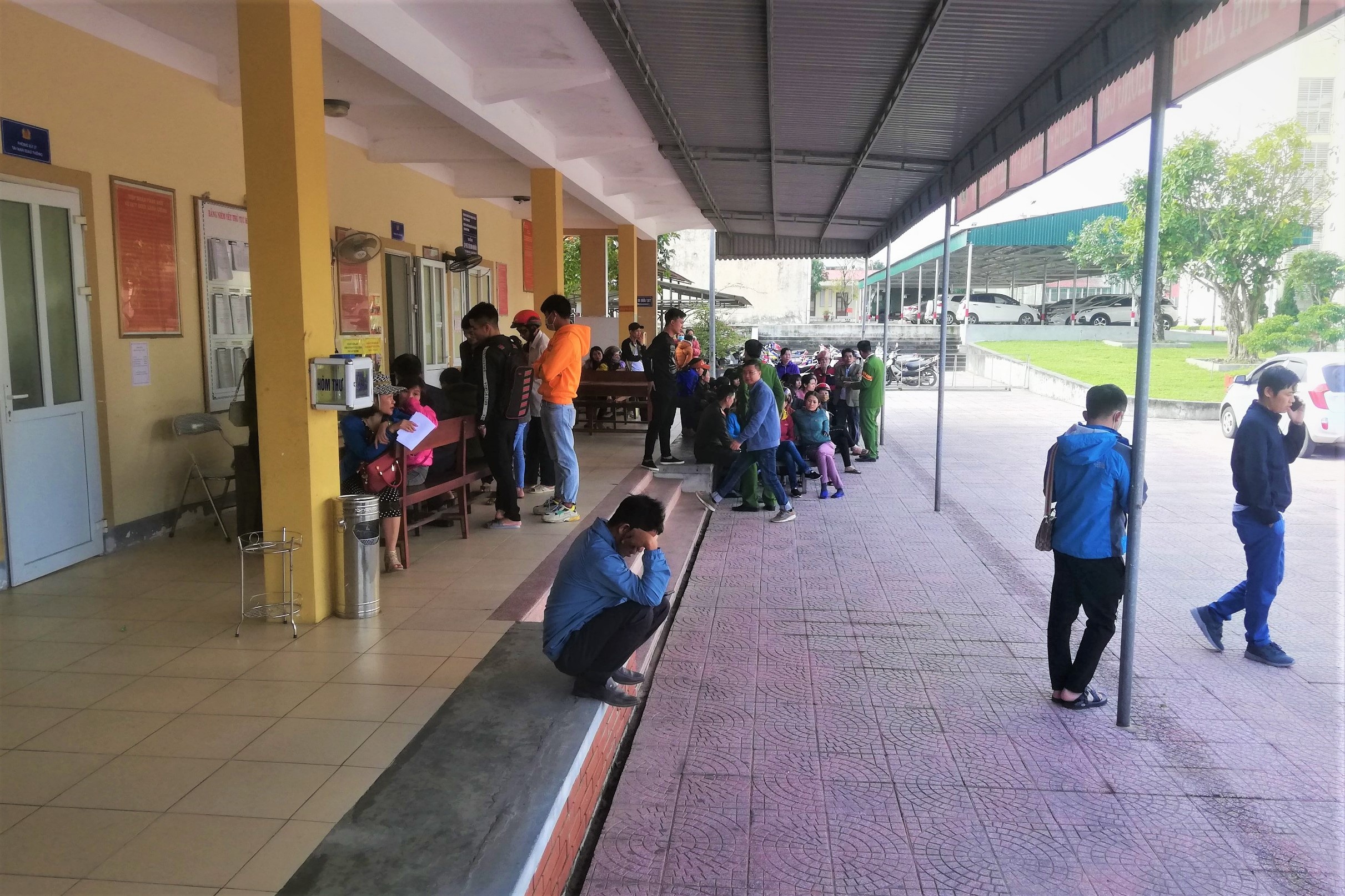 Cong nhan bi no luong o Ha Tinh. anh 1