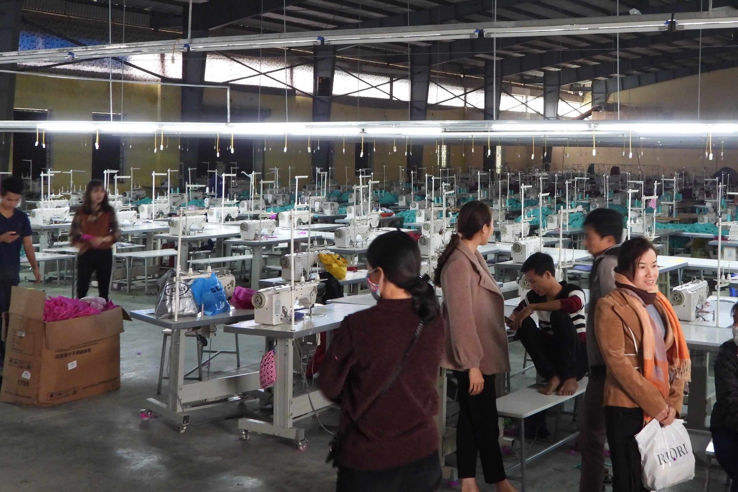 Cong nhan bi no luong o Ha Tinh. anh 2