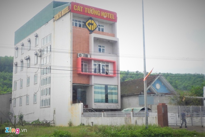 Nhom nguoi Trung Quoc thue khach san o Ha Tinh. anh 2