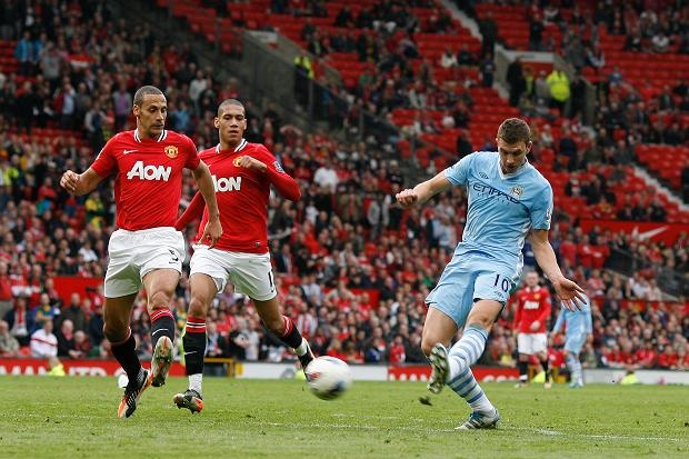 Dzeko ghi ban an dinh chien thang 6-1 cho Man City hinh anh