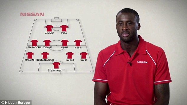 Yaya Toure chon Messi, loai Cris khoi doi hinh trong mo hinh anh