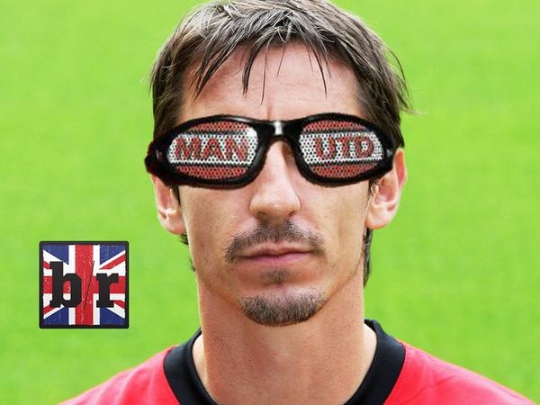 Là một huyền thoại của Man Utd nên Gary Neville bị các CĐV Liverpool nghi ngờ rằng sẽ bình luận bàn thắng này hợp lệ.