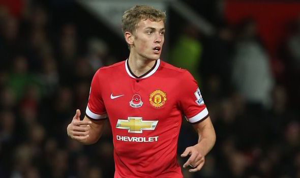 HLV Van Gaal ly giai viec James Wilson da chinh thay Falcao hinh anh