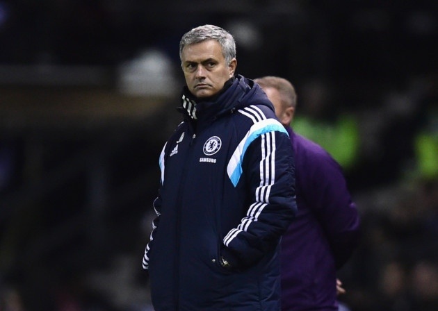 Lot vao ban ket, Mourinho khen Chelsea thi dau chuyen nghiep hinh anh