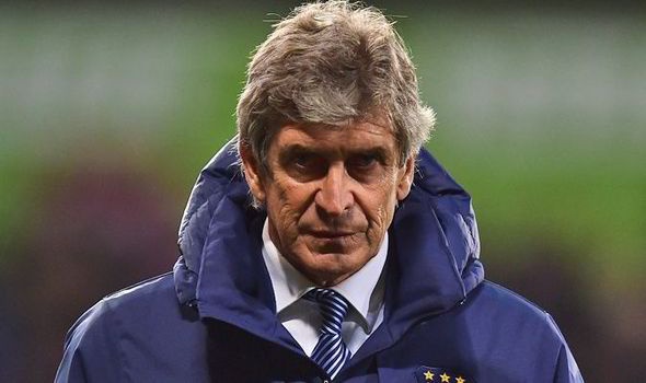 HLV Pellegrini do loi cho trong tai ve that bai cua Man City hinh anh