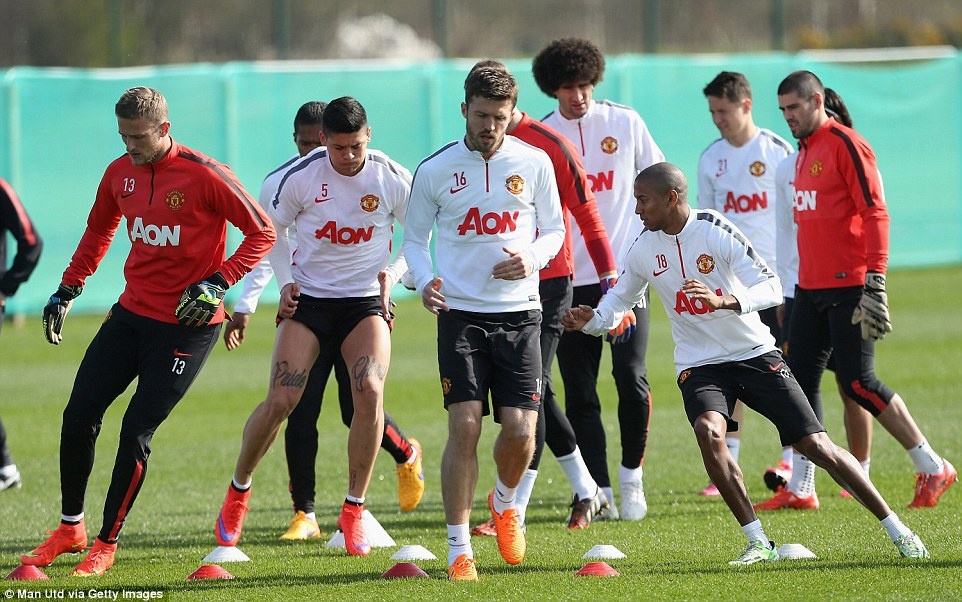 Giống như Rooney, các cầu thủ Man Utd khác cũng tập luyện rất nghiêm túc để có được sự chuẩn bị tốt nhất cho trận cầu quan trọng bậc nhất của mùa giải.