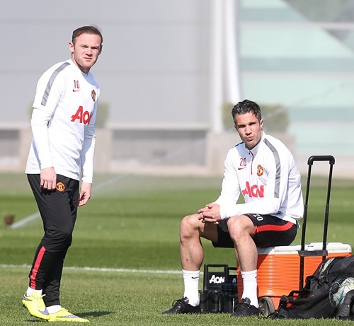 Rooney va Fellaini tich cuc chuan bi de danh guc Everton hinh anh