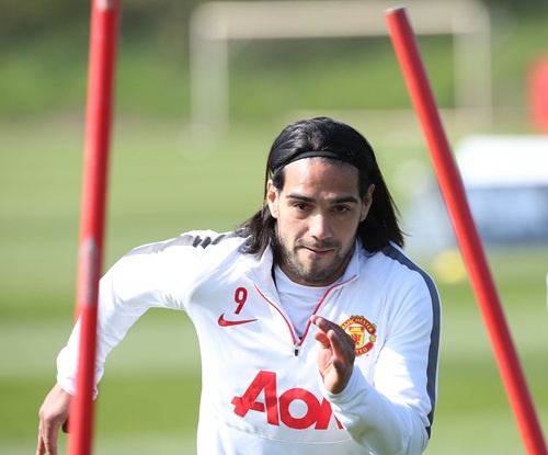 Falcao cũng tích cưc tập luyện nhưng khả năng ra sân của 