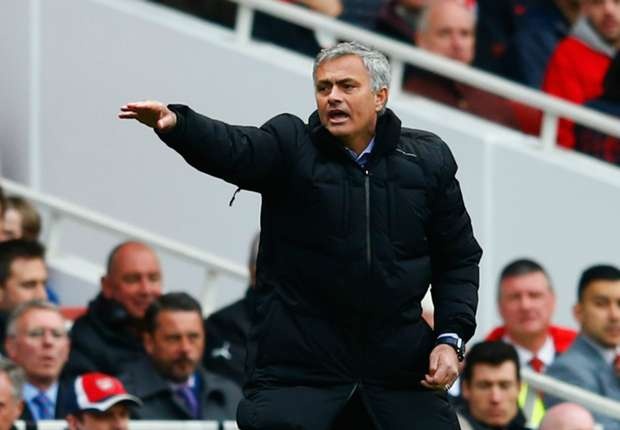 Bi CDV Arsenal la o, Mourinho phan phao doi thu hinh anh