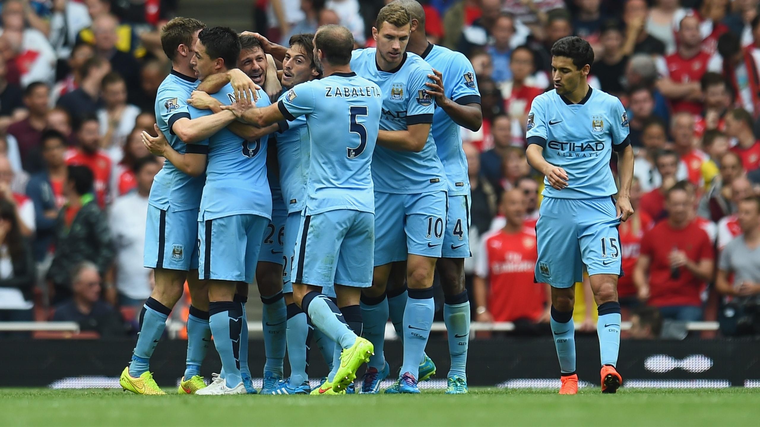 7. Man City (84,49%): Man City có thêm bằng chứng về việc họ xứng đáng được đánh giá là đội bóng có lối chơi hấp dẫn nhất Premier League mùa này. Ghi nhiều bàn thắng nhất, có nhiều cú sút trung bình mỗi trận nhất, Man City cũng là một trong hai đại diện duy nhất của Premier League góp mặt trong danh sách những CLB có tỉ lệ chuyền thành công cao nhất châu Âu.